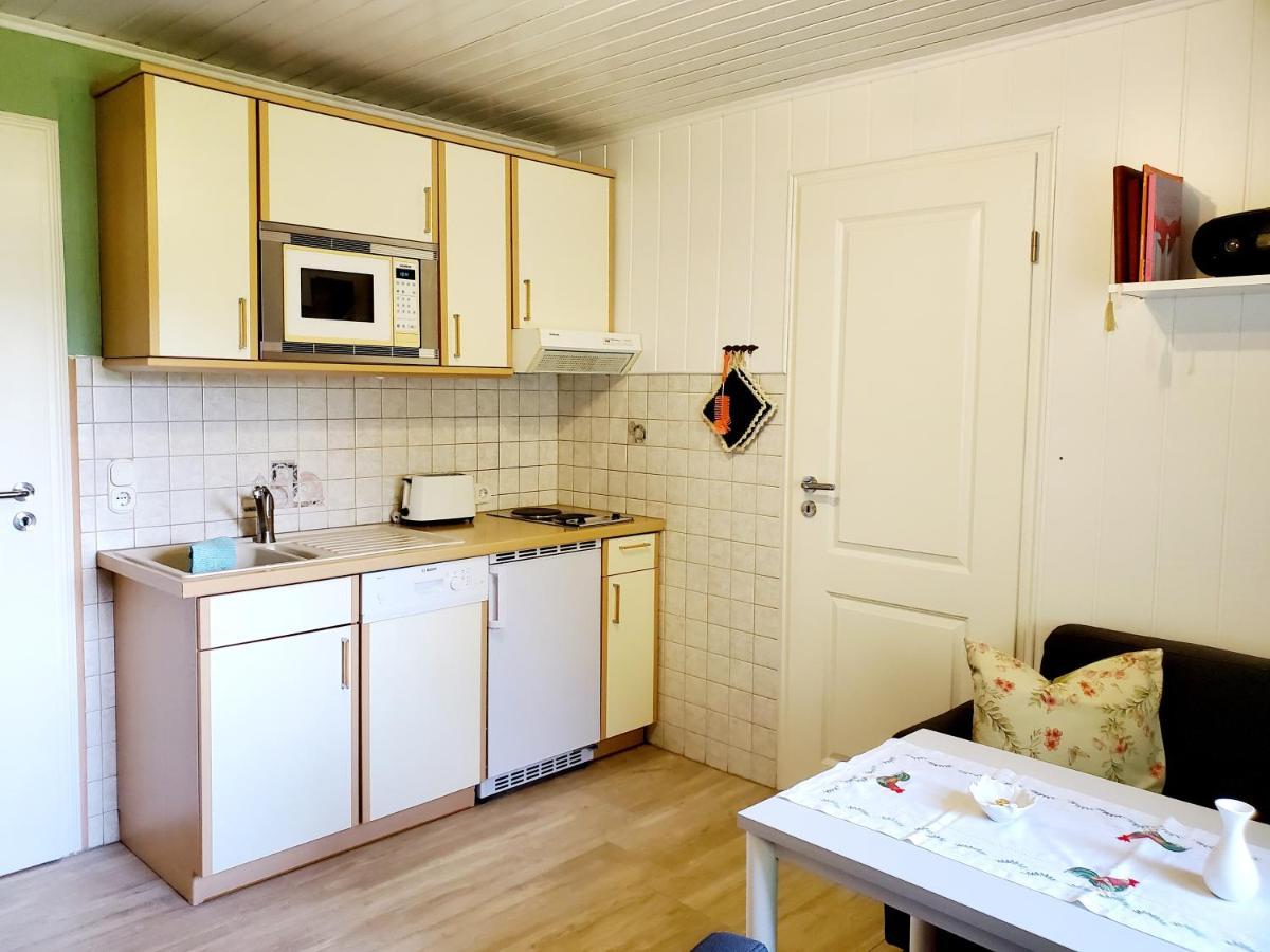 Ferienwohnung 2 Bei Familie Saupe Schaprode Esterno foto